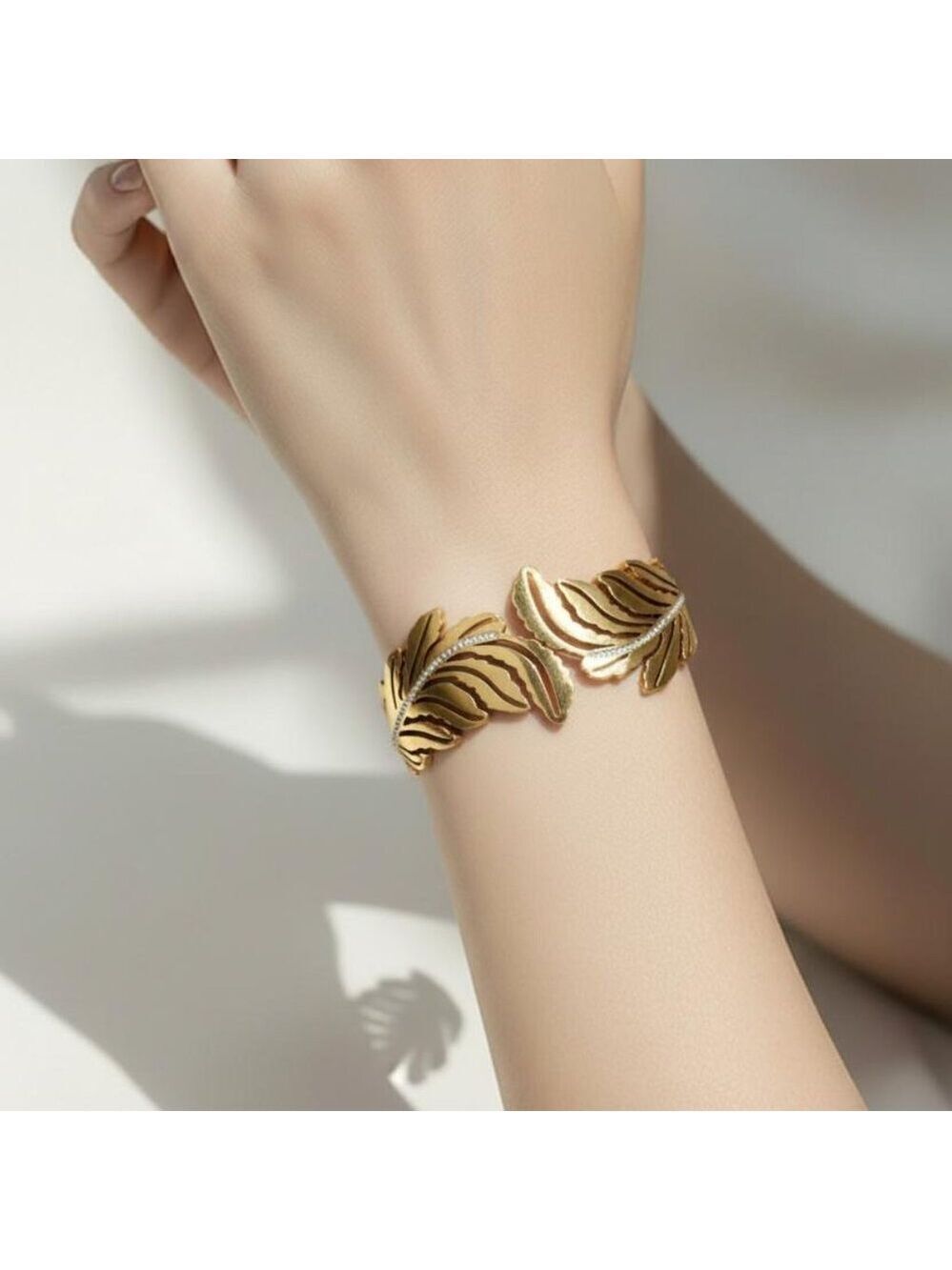 Luxury Double Leaf Bracelet with Sparkling Bands Gold Plated Stainless